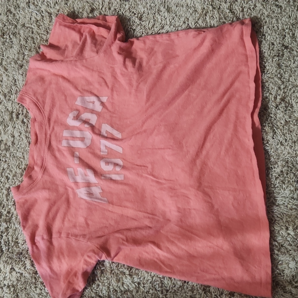 Womens AE tshirt